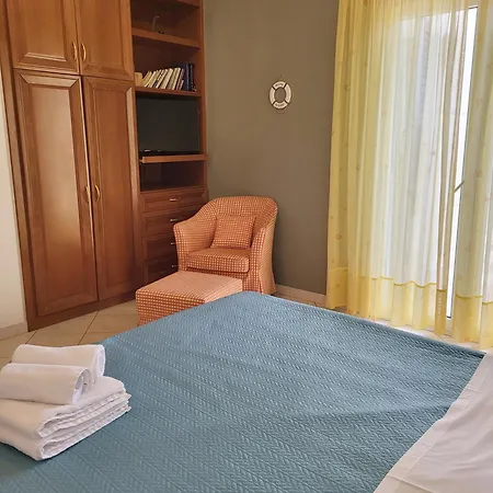 Captain's View Villa *