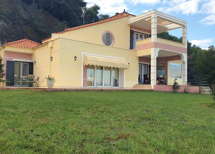 Captain's View Вилла *